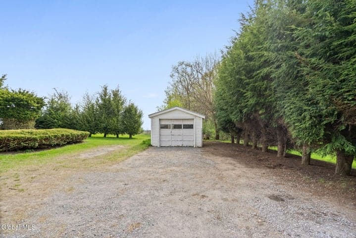 926 Saratoga Road, Ballston, NY, photo 4