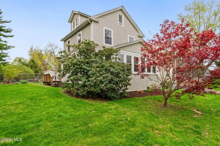 30 Electric Avenue, East Greenbush, NY, photo 3
