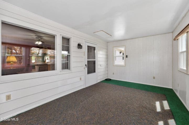 12 Alva Drive, Latham, NY, photo 4