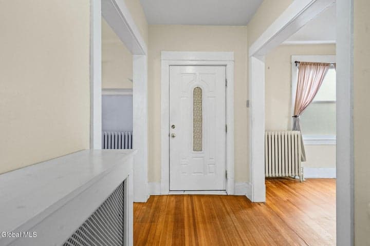 18 Oakwood Street, Albany, NY, photo 4