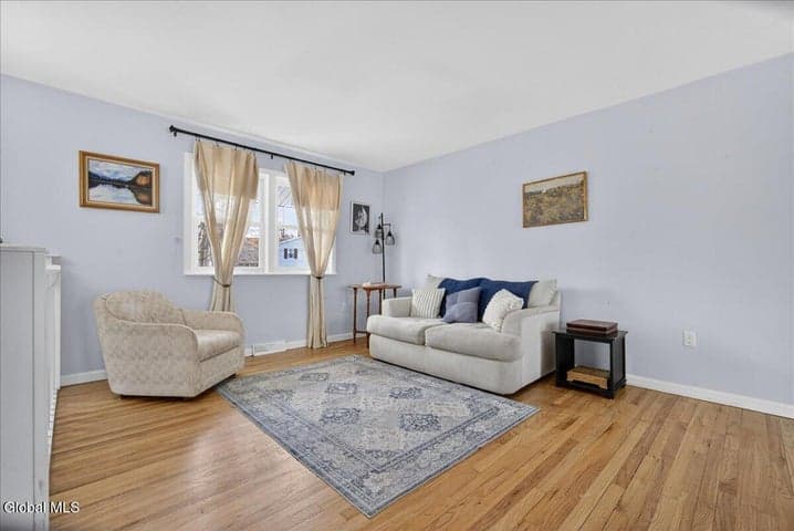 20 Wampum Drive, Saratoga Springs, NY, photo 4