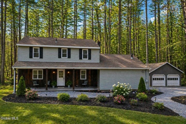 1011 Middleline Road, Ballston Spa, NY