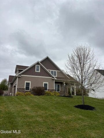 29 Denhelder Drive, Clifton Park, NY, photo 2