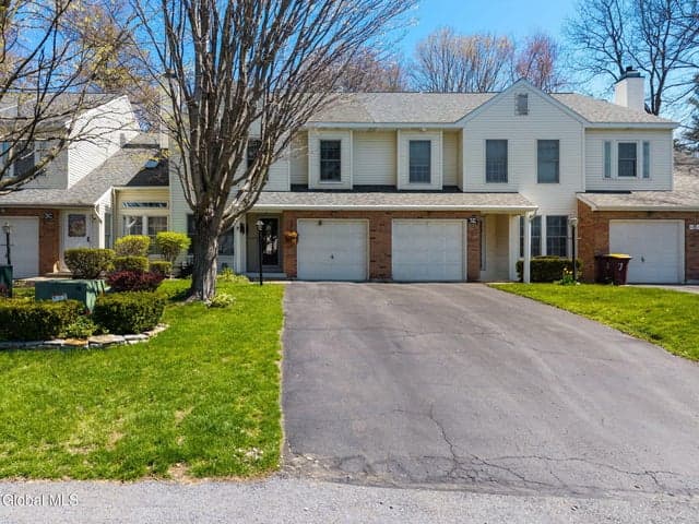 3D Tupelo Drive, Halfmoon, NY, photo 1
