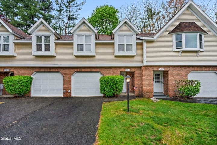 3019 Squire Boulevard, Slingerlands, NY, photo 1
