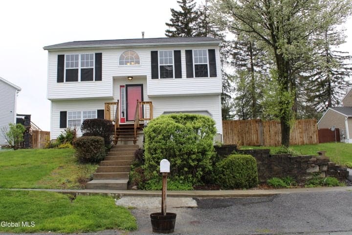 12 Morgan'S Run, Schuylerville, NY, photo 1