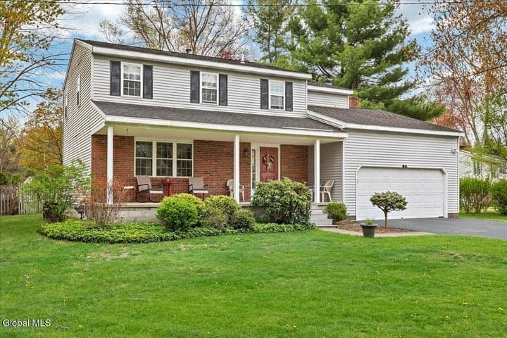 8A Jean Place, Guilderland, NY, photo 3