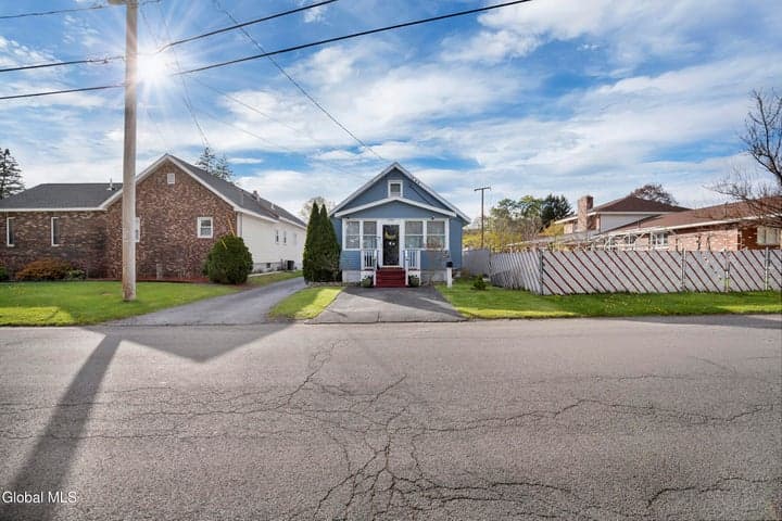 2093 Oaklawn Avenue, Rotterdam, NY, photo 2