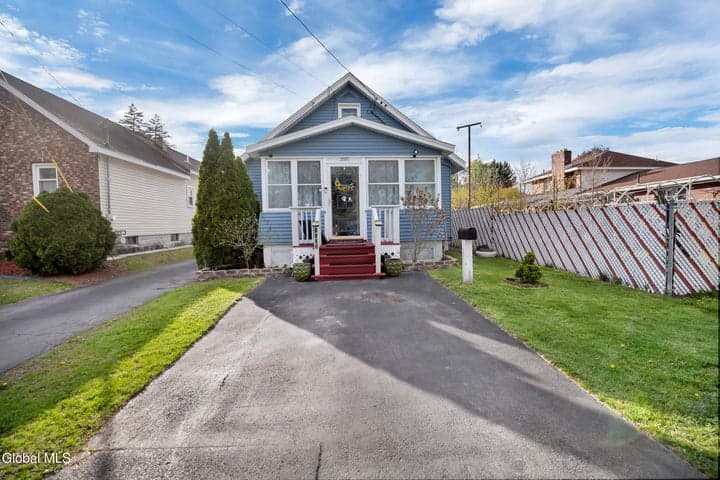 2093 Oaklawn Avenue, Rotterdam, NY, photo 1