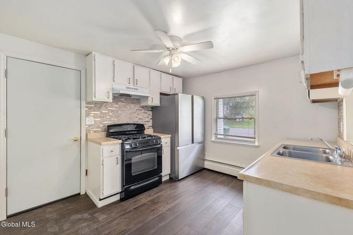 287 New York Avenue, Cohoes, NY, photo 3