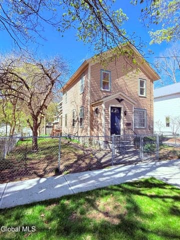 14 Davis Street, Glens Falls, NY, photo 3