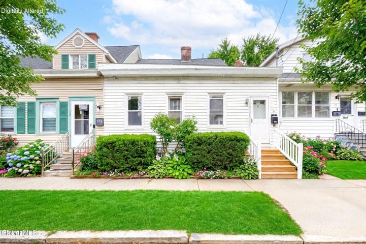 21 Moore Street, Albany, NY, photo 2