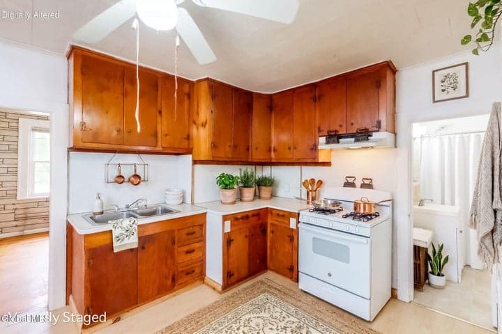 21 Moore Street, Albany, NY, photo 3