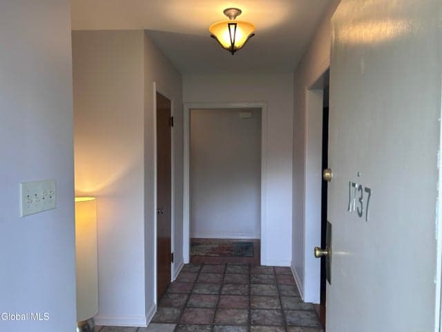 1737 Lexington Parkway, Niskayuna, NY, photo 4