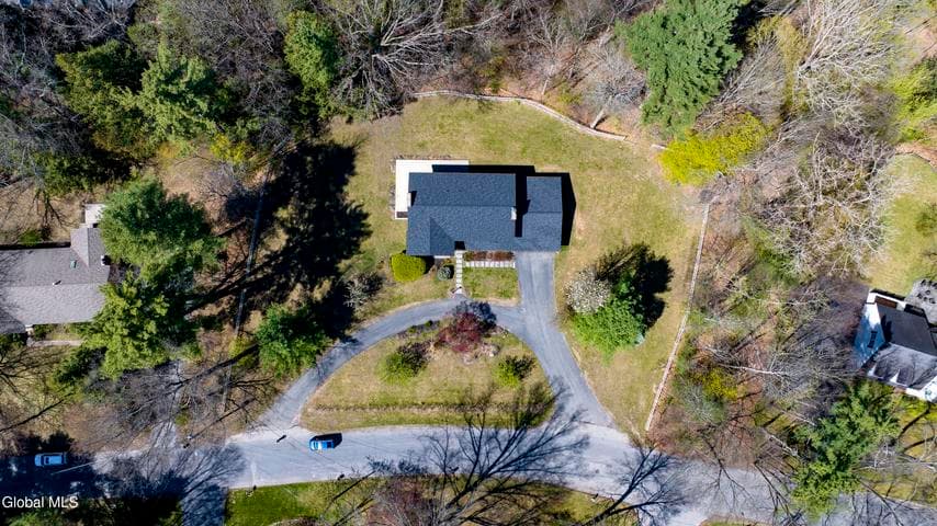 15 Roberts Lane, Saratoga Springs, NY, photo 4