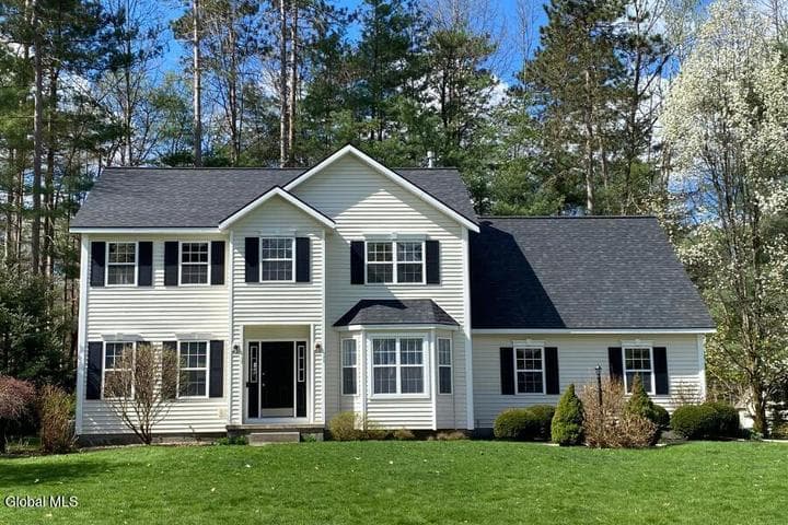 59 Glenburnie Drive, Wilton, NY, photo 1