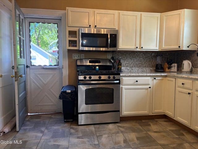 11 Rankin Avenue, Troy, NY, photo 5