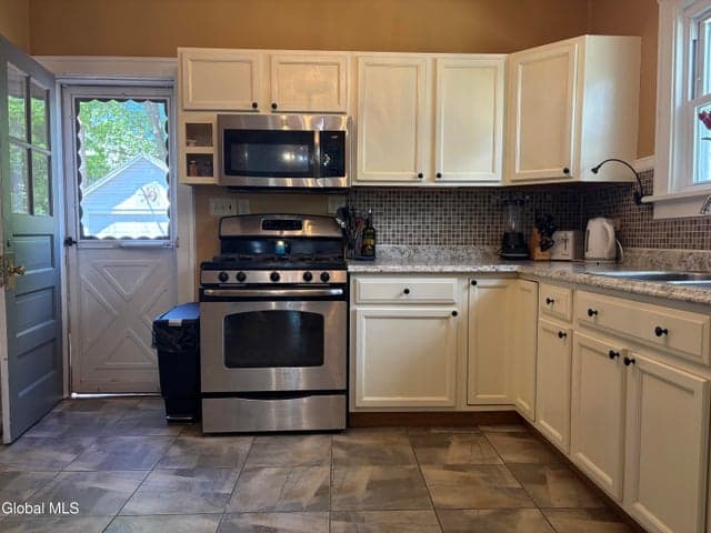 11 Rankin Avenue, Troy, NY, photo 3