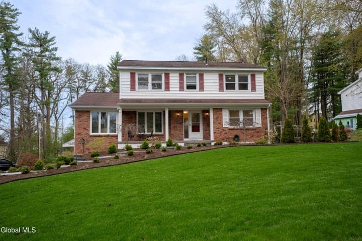 2292 Pinehaven Drive, Niskayuna, NY, photo 2