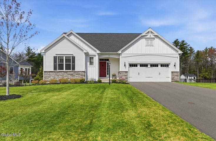 39 Berkeley Way, Wilton, NY, photo 1