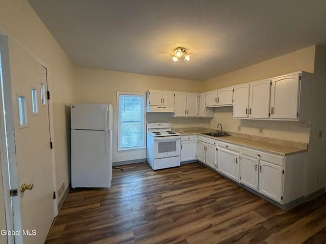 2259 Hamburg Street, Schenectady, NY, photo 2