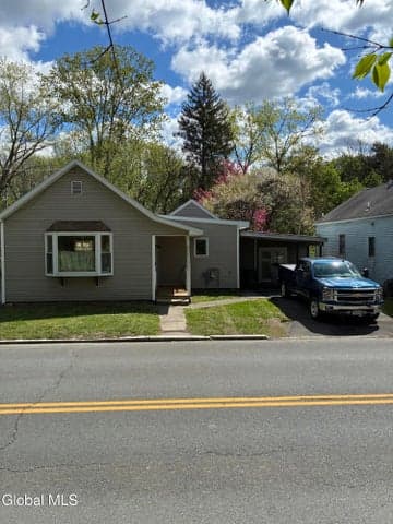 1012 2nd Avenue, Troy, NY, photo 3