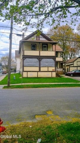 1 Lincoln Street, Gloversville, NY, photo 2