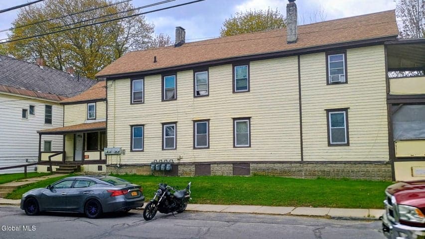 1 Lincoln Street, Gloversville, NY, photo 3