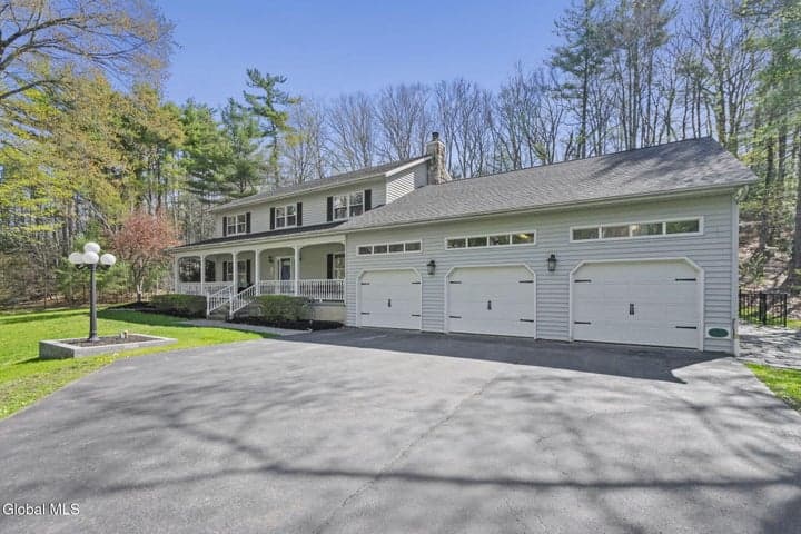 14 Autumn Lane, Sand Lake, NY, photo 2
