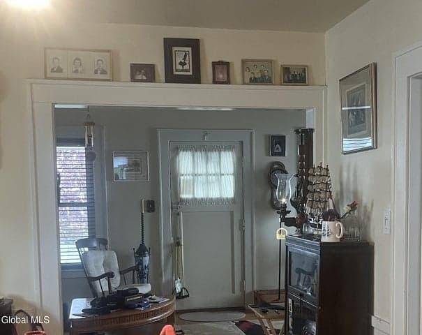 824 Dean Street, Schenectady, NY, photo 2