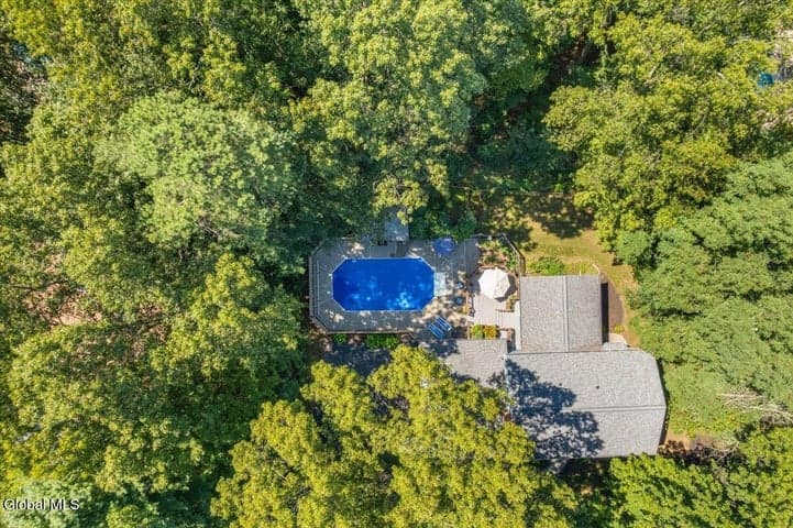 6 Maple Court, Wilton, NY, photo 5