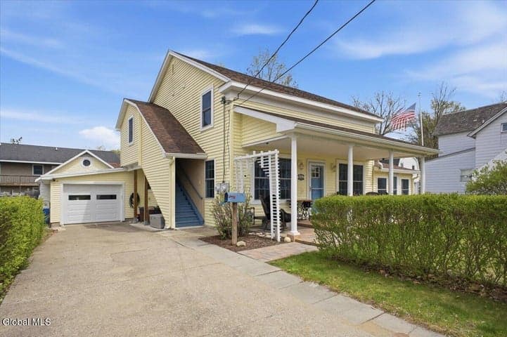 207 Main Street, South Glens Falls, NY, photo 2