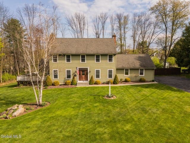 15 Cobblestone Drive, Queensbury, NY, photo 1