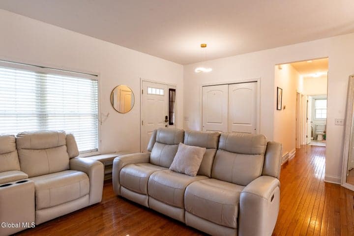 96 Thompson Street, Troy, NY, photo 3
