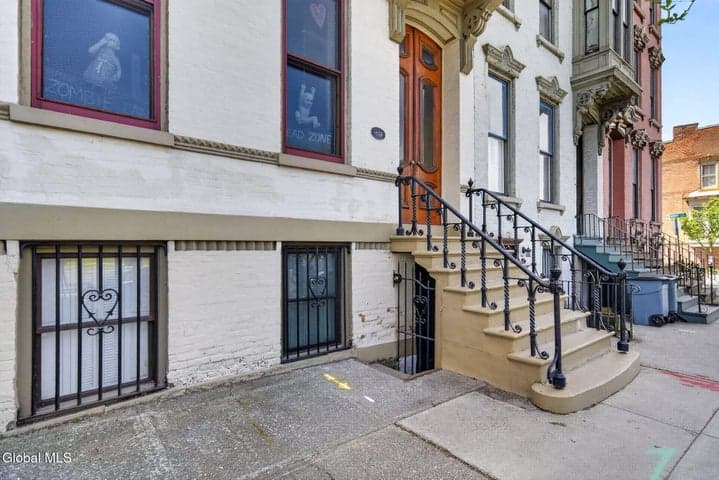 490 Madison Avenue, Albany, NY, photo 5