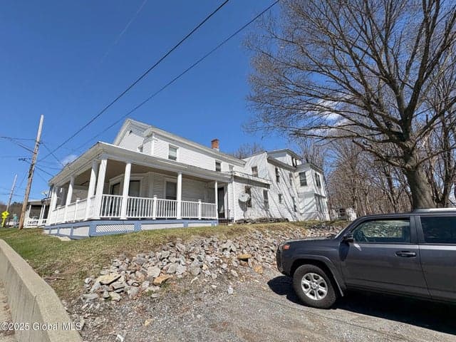 328 Milton Avenue, Ballston Spa, NY, photo 3