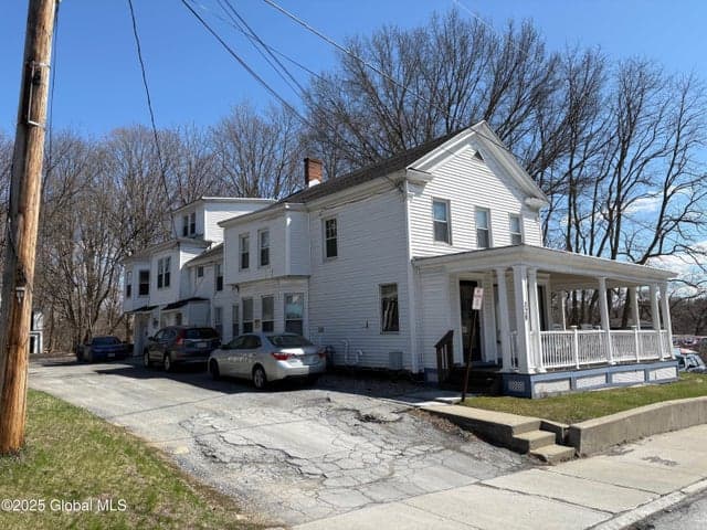 328 Milton Avenue, Ballston Spa, NY, photo 5