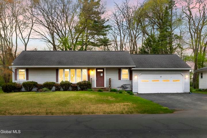 10 Leto Road, Guilderland, NY, photo 1