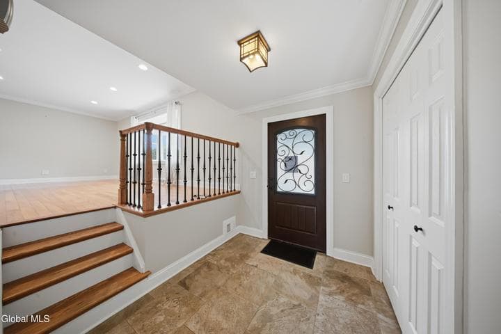 24 Michaelangelo Street, Latham, NY, photo 3
