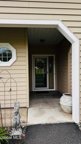213 Hampton Pl Boulevard #213, North Greenbush, NY, photo 1