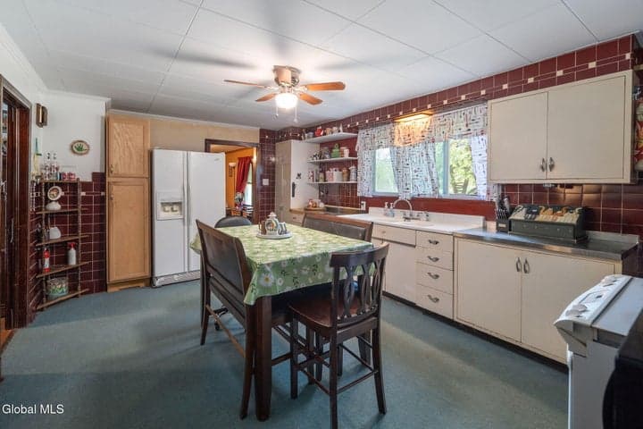 9 Ridge Road, East Greenbush, NY, photo 3