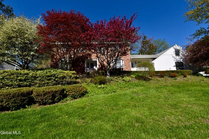 1205 Viewmont Drive, Niskayuna, NY, photo 5