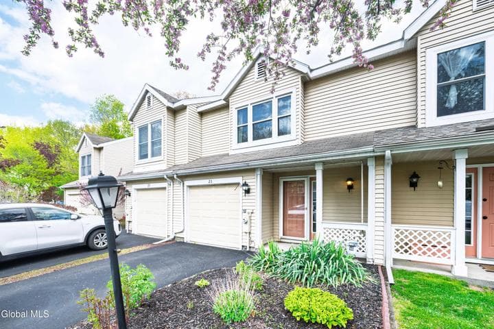 23 Stoney Creek Drive, Clifton Park, NY, photo 4