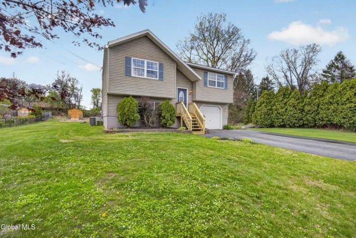 100 Sisson Road, Moreau, NY, photo 2