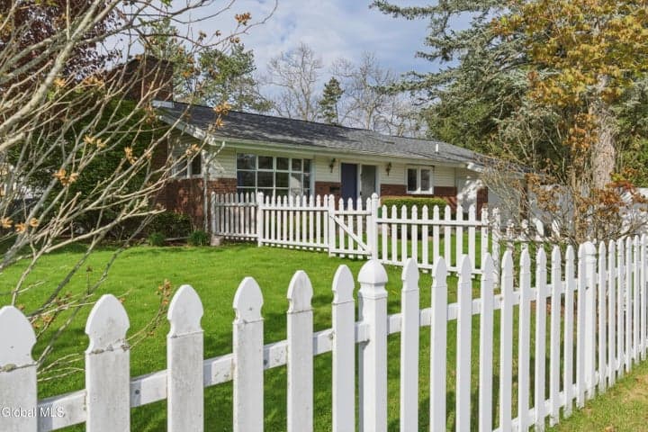 42 Kakely Street, Albany, NY, photo 5