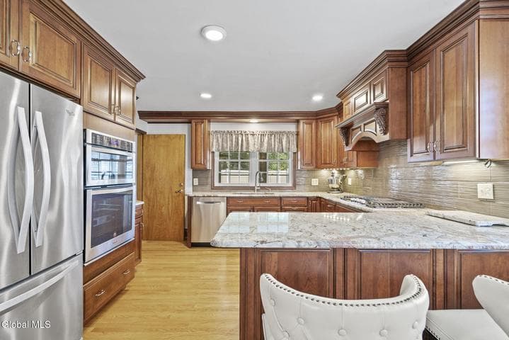 25 Columbia Street, Amsterdam, NY, photo 5