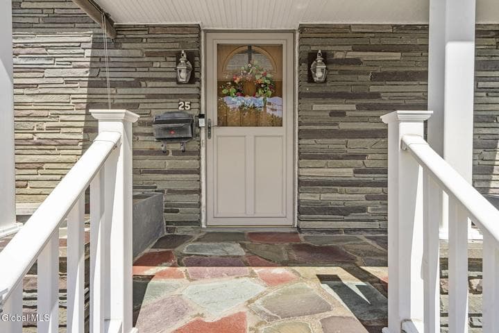 25 Columbia Street, Amsterdam, NY, photo 3