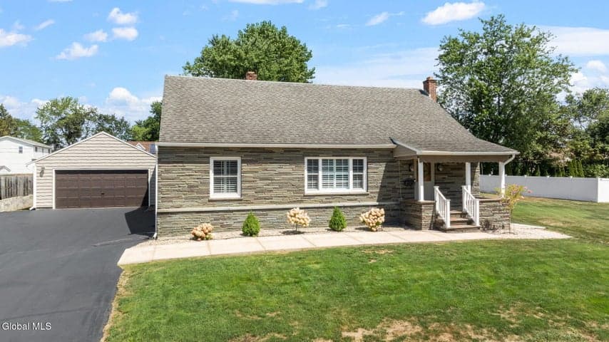 25 Columbia Street, Amsterdam, NY, photo 1