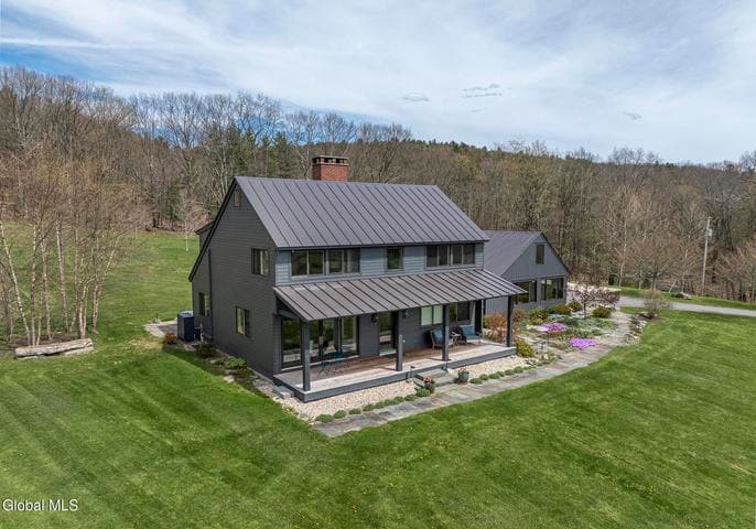 53 May Lane, Austerlitz, NY, photo 4