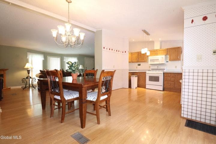 11 East Street, Schaghticoke, NY, photo 4